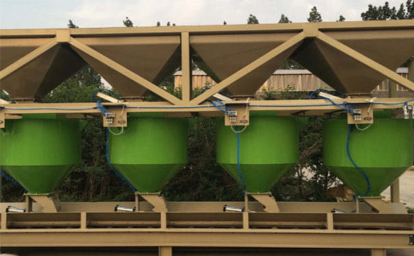 飼料稱重配料系統(tǒng) 飼料稱重配料系統(tǒng)